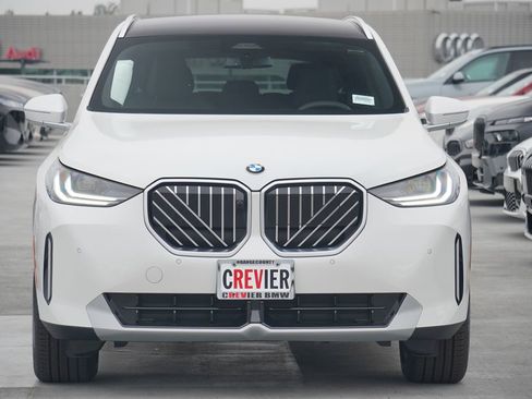 Used 2025 BMW X3 xDrive30i w/ Premium Package image 2