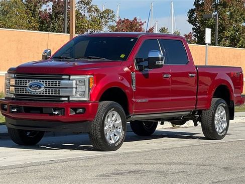 Used 2017 Ford F250 Platinum w/ Platinum Ultimate Package image 8