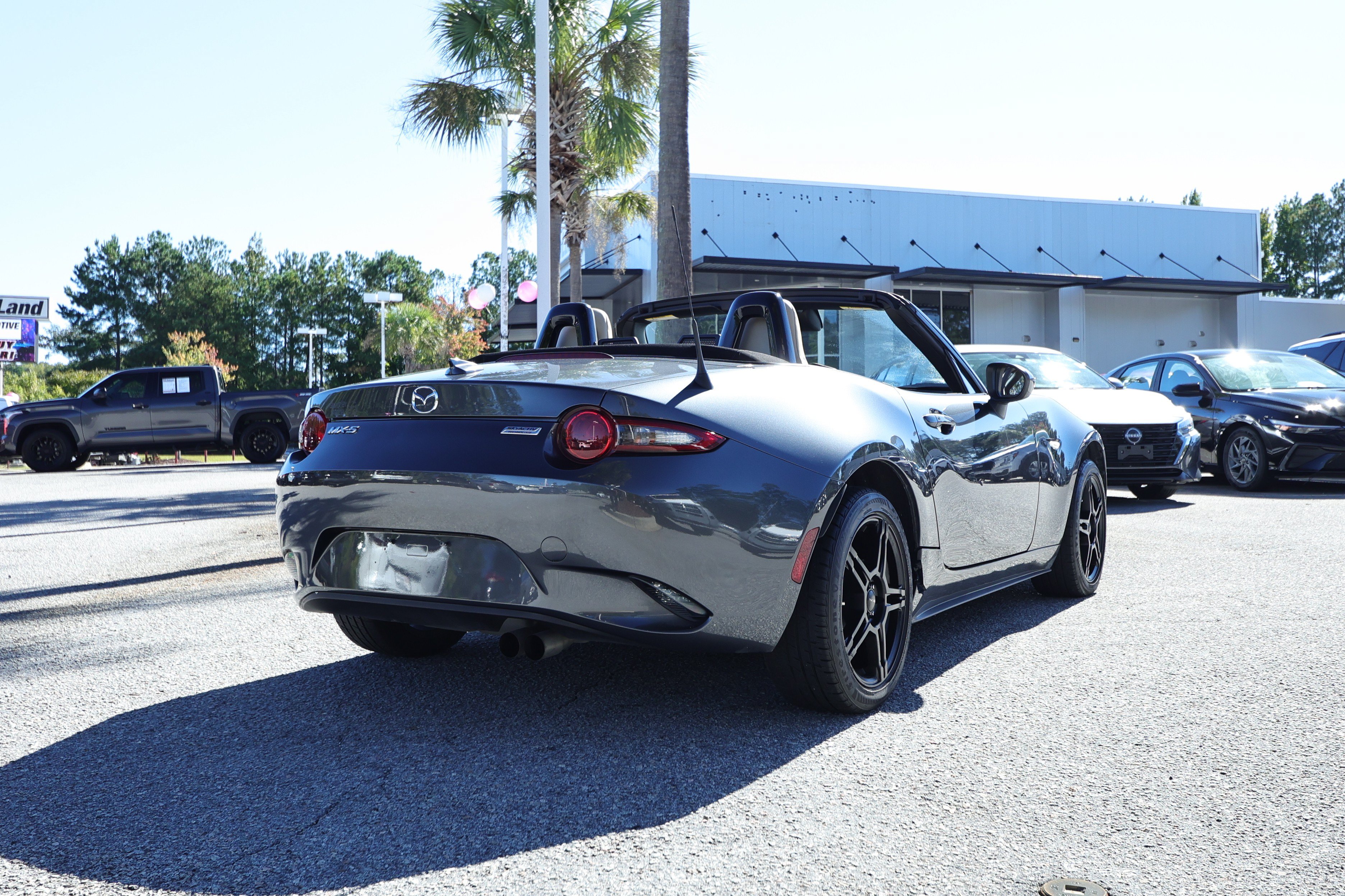 Used 2016 MAZDA MX-5 Miata Grand Touring RWD image 6
