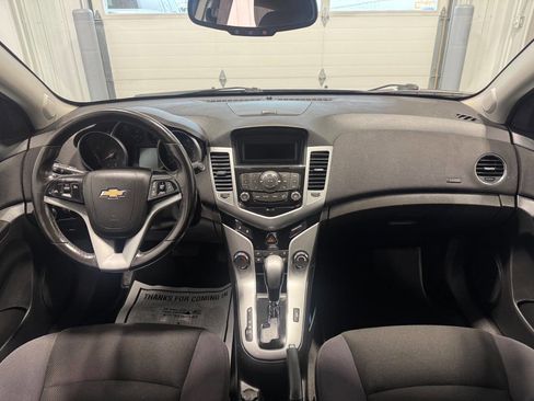 Used 2013 Chevrolet Cruze LT image 23