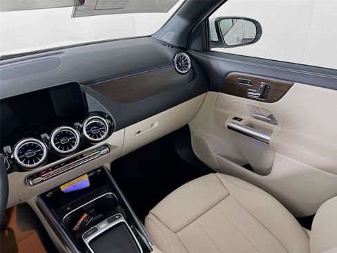 Certified 2026 Mercedes-Benz GLA 250 4MATIC image 20