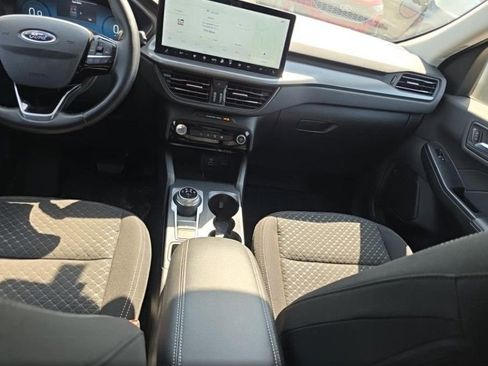 Used 2023 Ford Escape Active w/ Tech Pack #2 AWD/4WD image 7