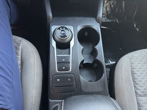 Used 2022 Ford Escape SE w/ Cold Weather Package image 14