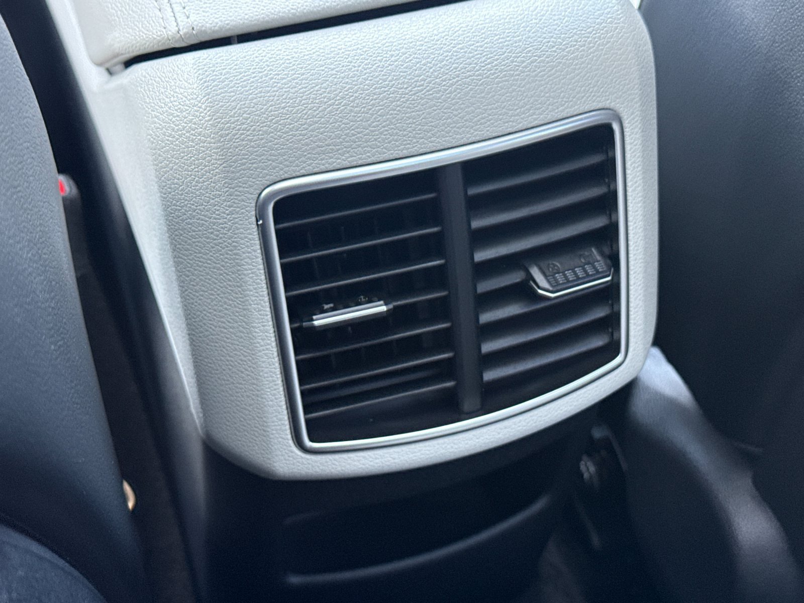 New 2026 Kia Sportage SX FWD image 13