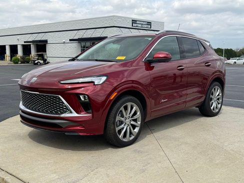 Used 2024 Buick Encore GX Avenir w/ Avenir Technology Package image 3