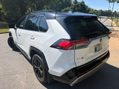 Used 2024 Toyota RAV4 XSE AWD/4WD image 13