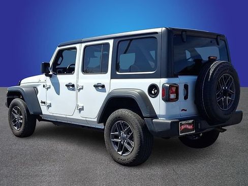 Used 2025 Jeep Wrangler Unlimited Sport AWD/4WD image 6