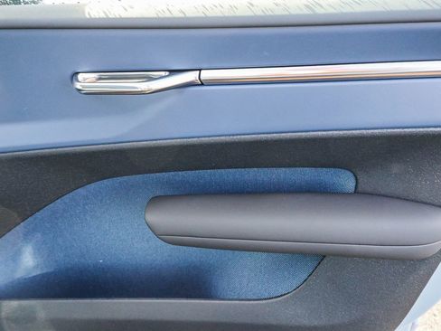 New 2026 Volvo EX30 Plus w/ Climate Package image 18