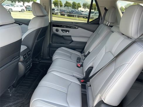 New 2025 Honda Pilot Touring image 26