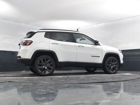 New 2026 Jeep Compass Latitude w/ Sun and Sound Group image 49