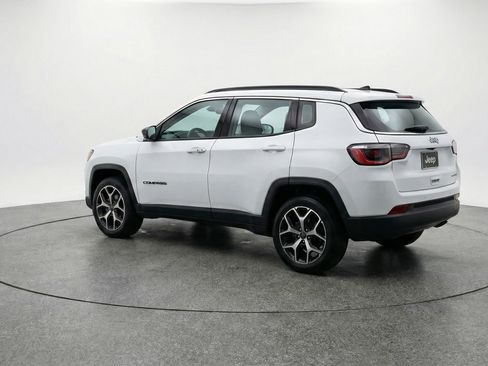 Used 2025 Jeep Compass Limited AWD/4WD image 6