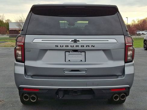 Certified 2024 Chevrolet Suburban High Country image 8
