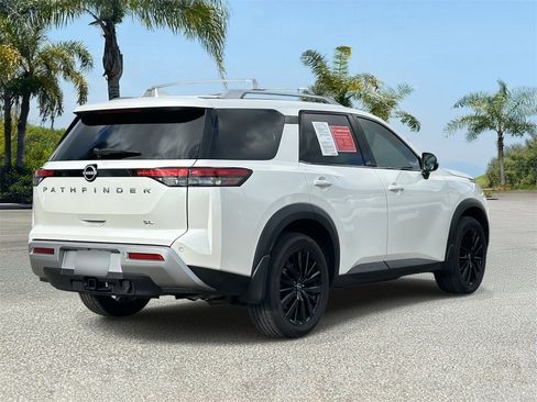 Certified 2023 Nissan Pathfinder SL w/ SL Premium Package image 4