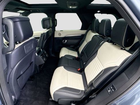 Used 2022 Land Rover Discovery HSE R-Dynamic AWD/4WD image 20