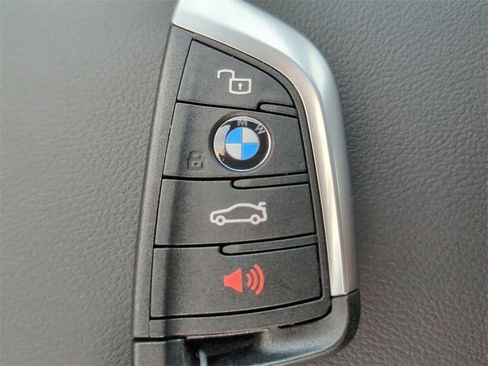 New 2026 BMW 330i Sedan w/ M Sport Package image 30