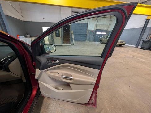 Used 2013 Ford Escape SEL AWD/4WD image 30