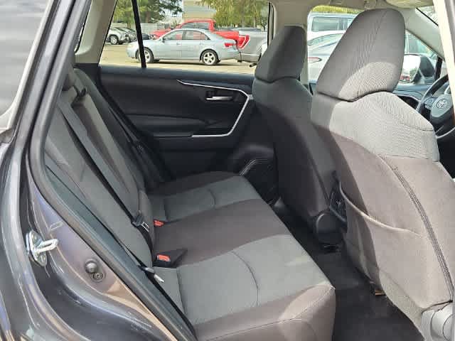 Used 2025 Toyota RAV4 XLE FWD image 17