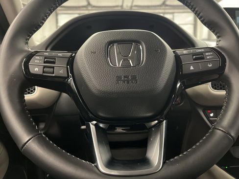 Used 2026 Honda HR-V EX-L image 15
