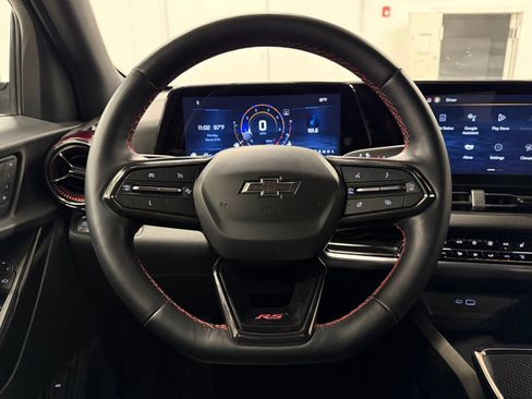 Used 2025 Chevrolet Equinox RS w/ Safety and Technology Package FWD image 15