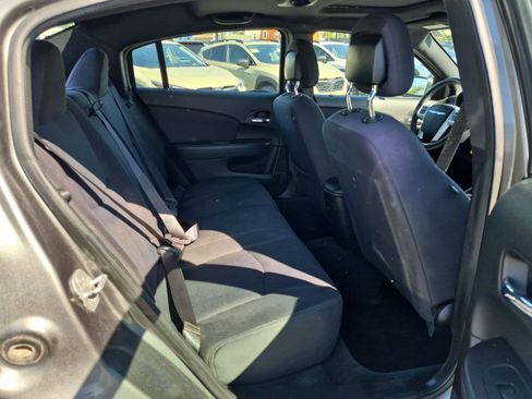 Used 2013 Chrysler 200 Touring w/ S Exterior Appearance Pkg FWD image 28