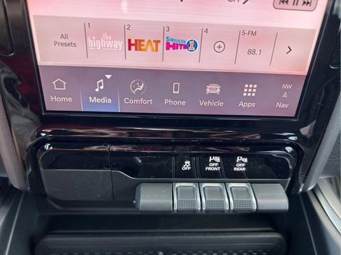 New 2026 RAM 1500 Laramie w/ Night Edition image 29