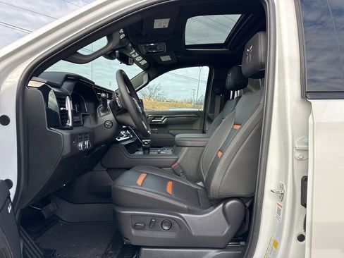 New 2025 GMC Sierra 1500 AT4 w/ AT4 Premium Package image 18