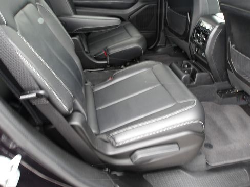 Used 2023 Jeep Grand Cherokee L Limited image 12