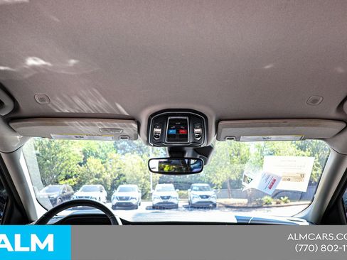 Used 2021 Jeep Grand Cherokee L Limited image 45