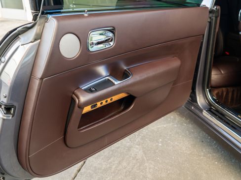 Used 2016 Rolls-Royce Wraith image 43
