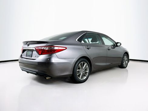Used 2015 Toyota Camry SE image 9