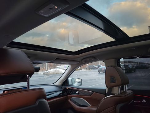 Used 2023 Acura MDX SH-AWD w/ Advance Package image 10