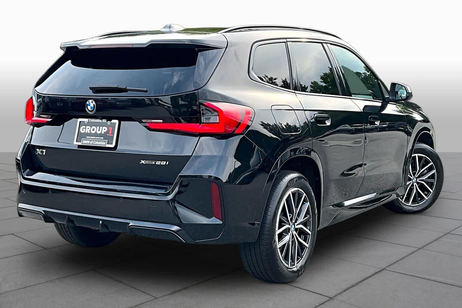 Used 2025 BMW X1 xDrive28i AWD/4WD image 12