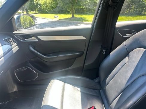 Used 2018 Audi Q3 2.0T Premium Plus w/ Premium Plus Package AWD/4WD image 15