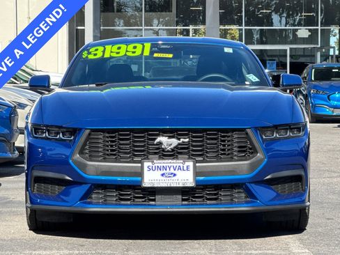 Used 2024 Ford Mustang Coupe image 9