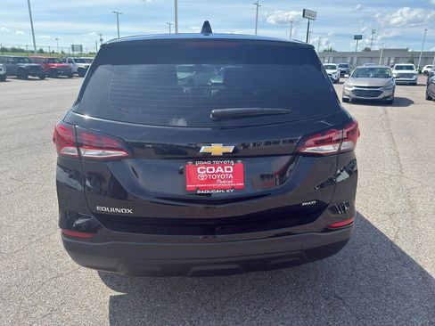 Used 2024 Chevrolet Equinox LS AWD/4WD image 4