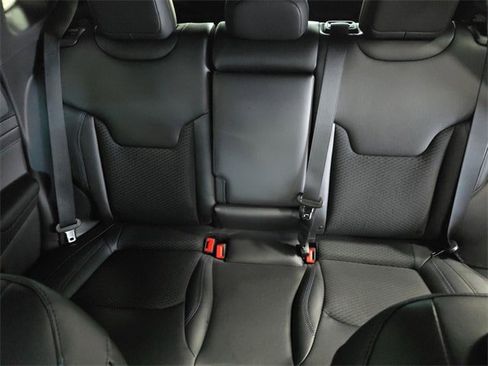 New 2026 Jeep Compass Latitude image 23