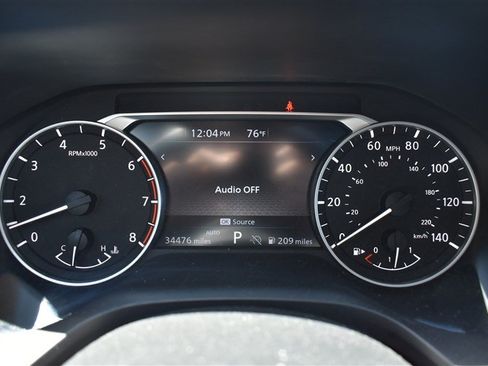 Used 2024 Nissan Rogue SV w/ SV Premium Package AWD/4WD image 18