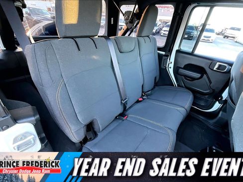 Used 2025 Jeep Wrangler Sport S image 22