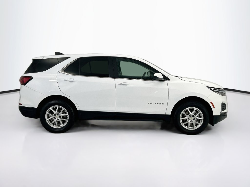 Used 2024 Chevrolet Equinox LT AWD/4WD image 4