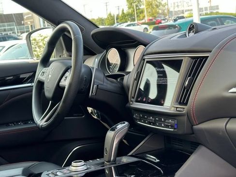 Used 2024 Maserati Levante GT Ultima AWD/4WD image 23
