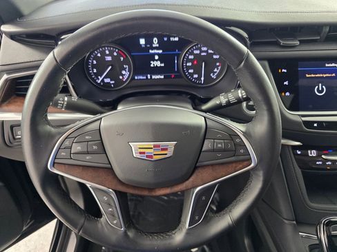 Used 2024 Cadillac XT5 Premium Luxury w/ Technology Package image 18