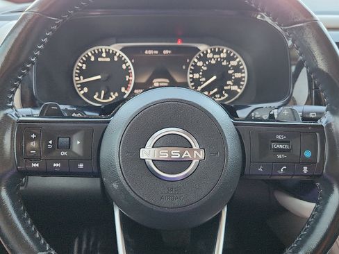 Used 2022 Nissan Pathfinder SV w/ SV Premium Package image 19