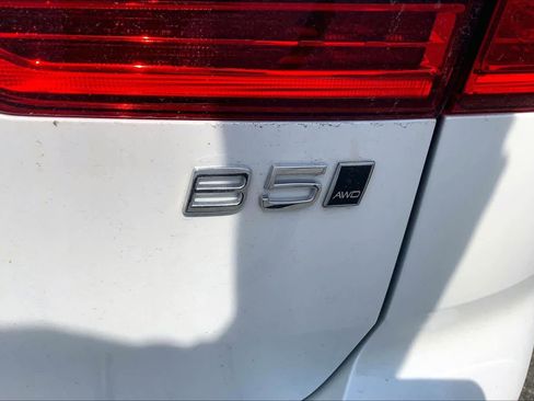 Used 2025 Volvo XC60 B5 Plus w/ Protection Package Premier AWD/4WD image 10