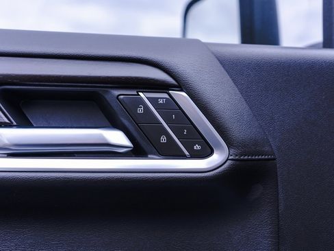 Used 2025 GMC Sierra 2500 Denali w/ Denali Reserve Package image 27