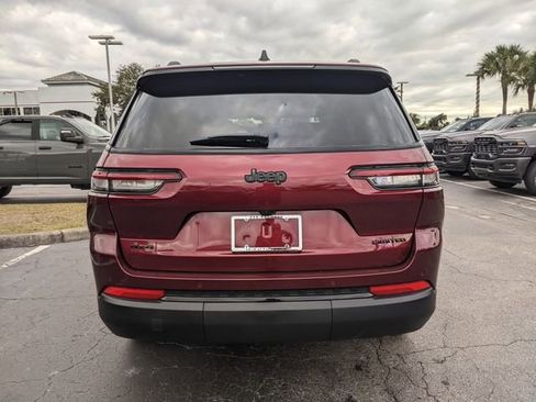 New 2025 Jeep Grand Cherokee L Limited w/ Black Appearance Package image 5