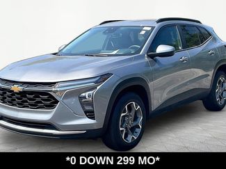 Used 2025 Chevrolet Trax LT FWD video 1
