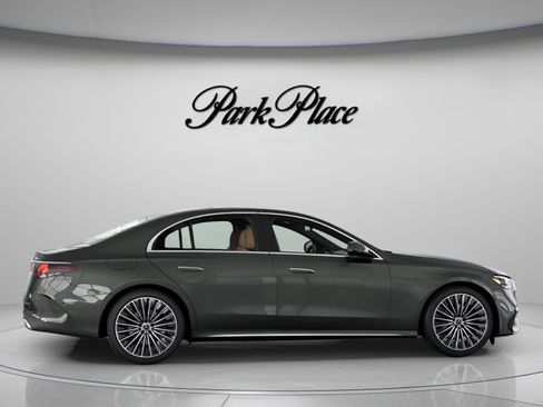New 2026 Mercedes-Benz E 350 4MATIC Sedan image 26