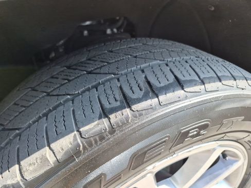 Used 2019 GMC Yukon XL Denali AWD/4WD image 17