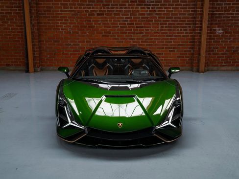 Used 2021 Lamborghini Sian Roadster AWD/4WD image 5