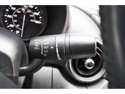 Used 2018 FIAT 124 Spider Classica image 13